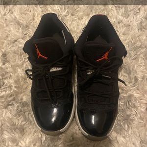 JORDAN 11 RETRO LOW
